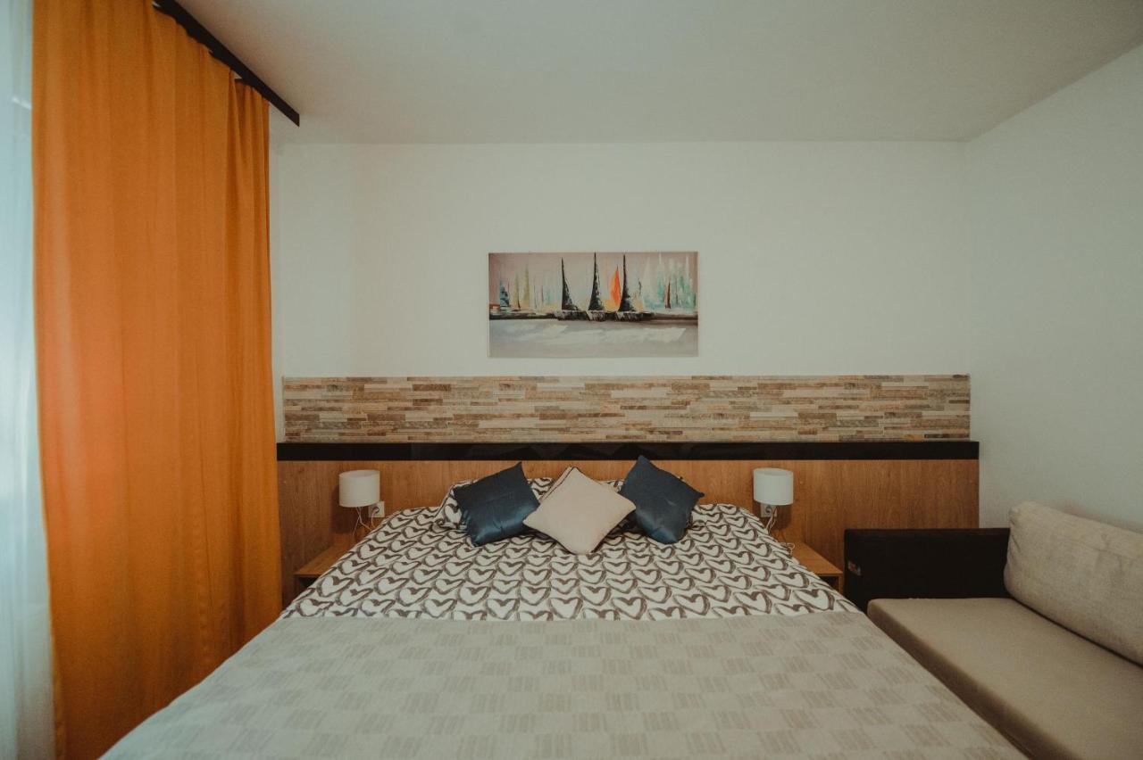 Apartman Lovric Ðakovo Exteriér fotografie